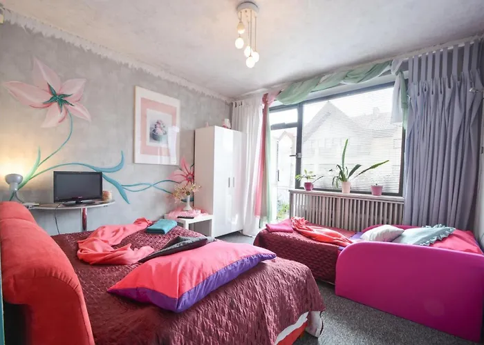 Hostel Dom Tu I Teraz