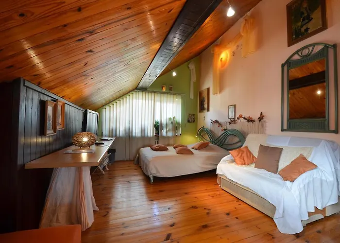 Hostel Dom Tu I Teraz