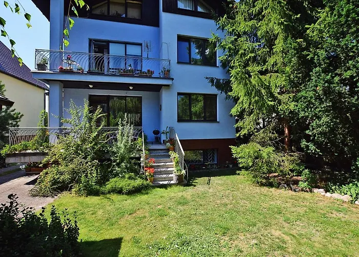 Hostel Dom Tu I Teraz